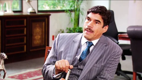 Danilo amenaza a Alejandra