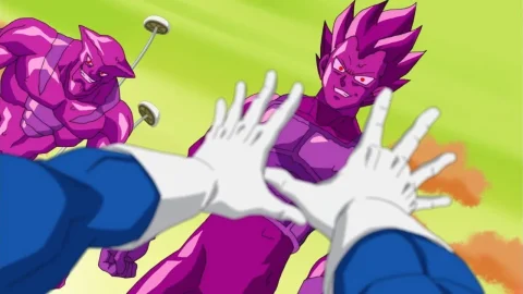 ¿Vegeta está desapareciendo? ¡El ataque del clon de Vegeta!